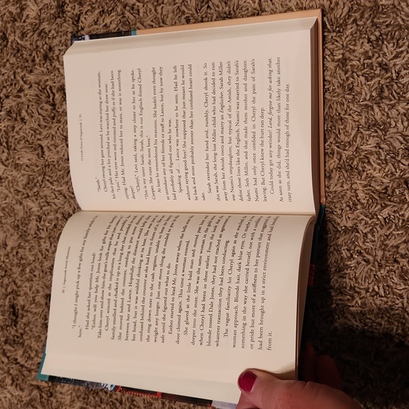 O Little Town of Sugarcreek Hardback Book by Amy Lillard - Picture 5 of 6